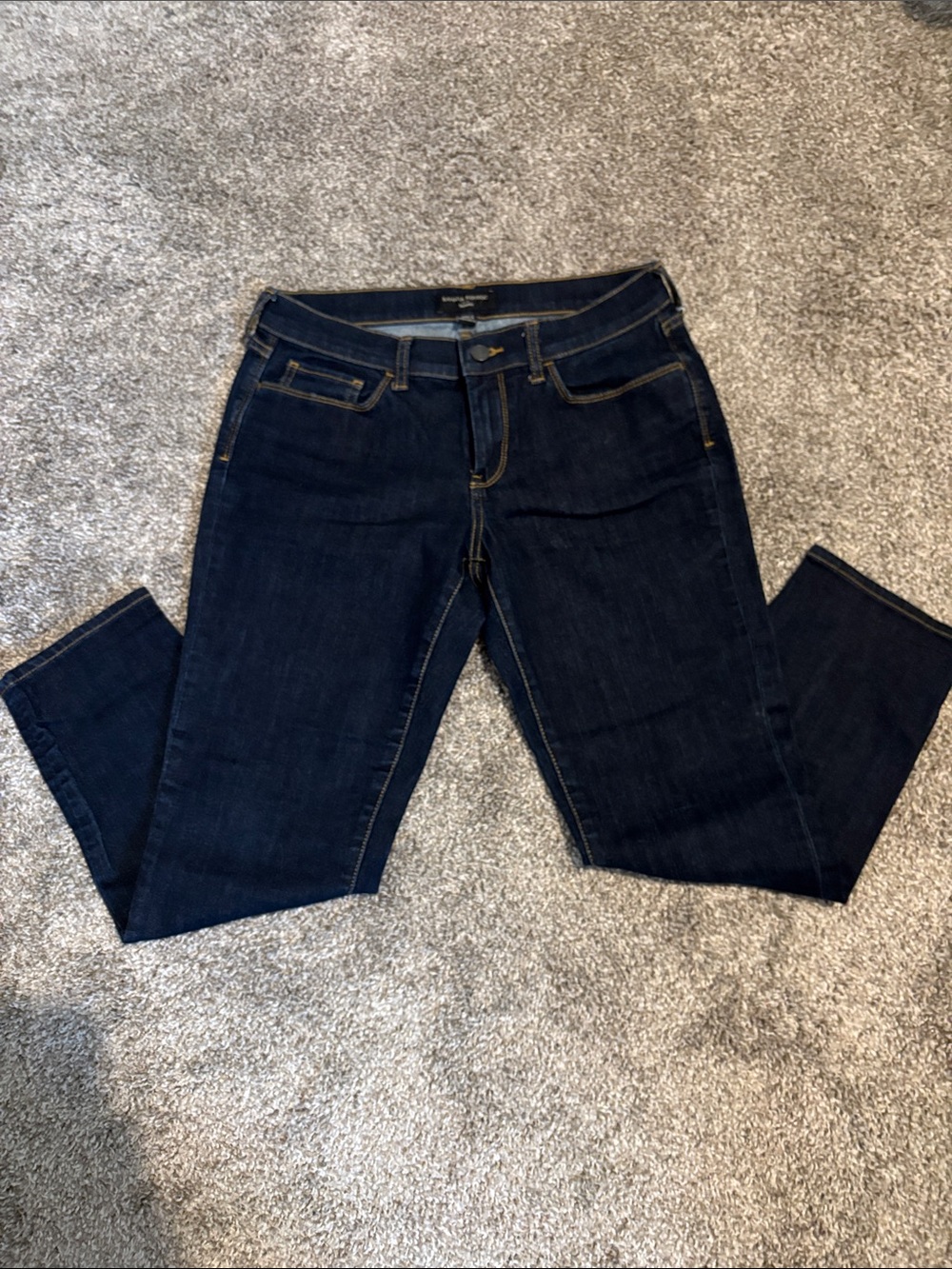 Banana Republic Dark Blue Skinny cropped ankle Jeans - Women's